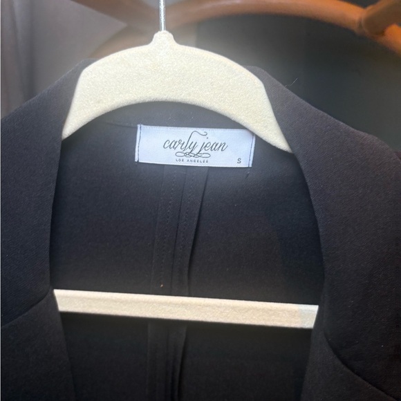 Carly Jean Black Blazer - Picture 4 of 5
